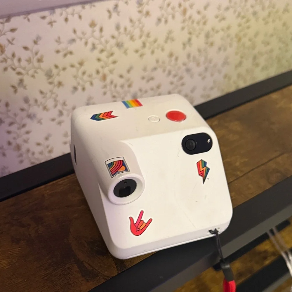 Polaroid White Camera with Rainbow Accent